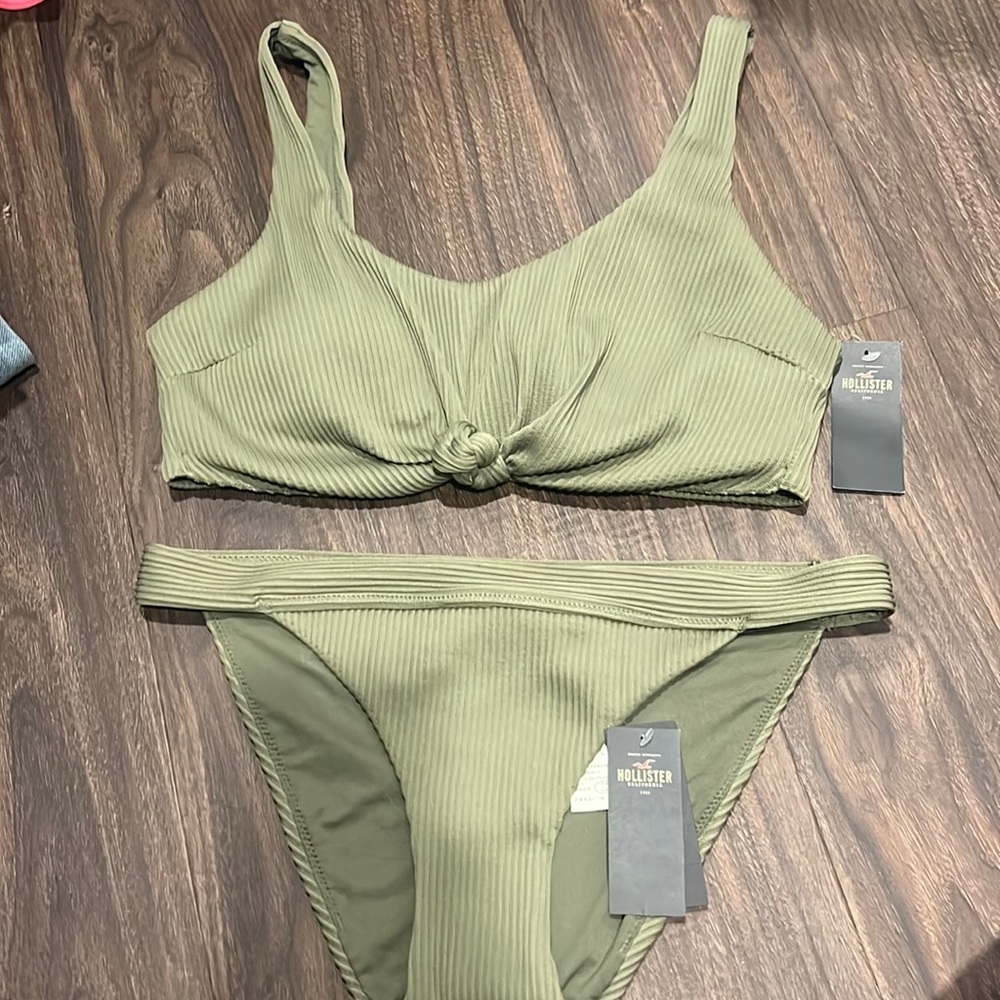 BNWT Hollister bikini